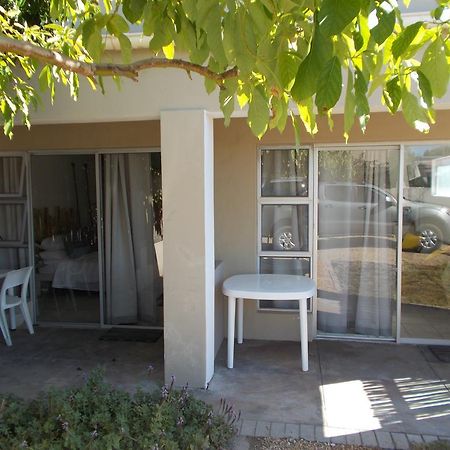 Due South Guest House Langebaan Buitenkant foto