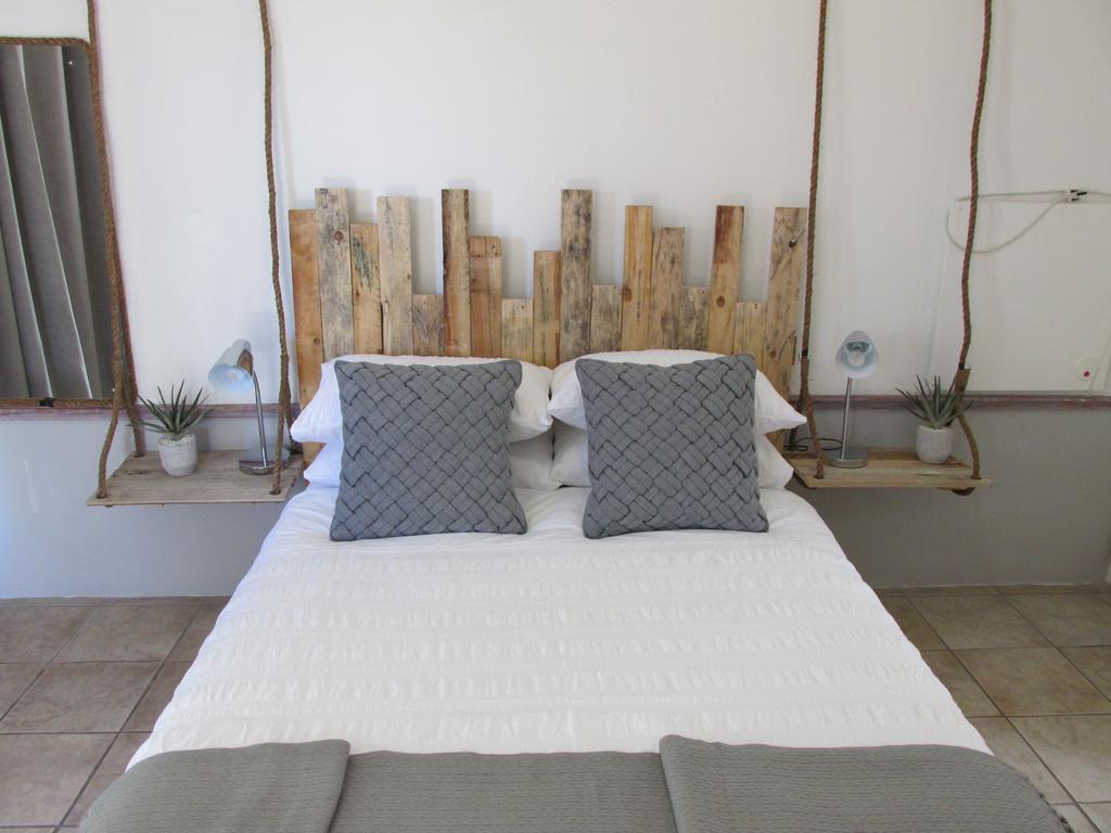 Due South Guest House Langebaan Buitenkant foto