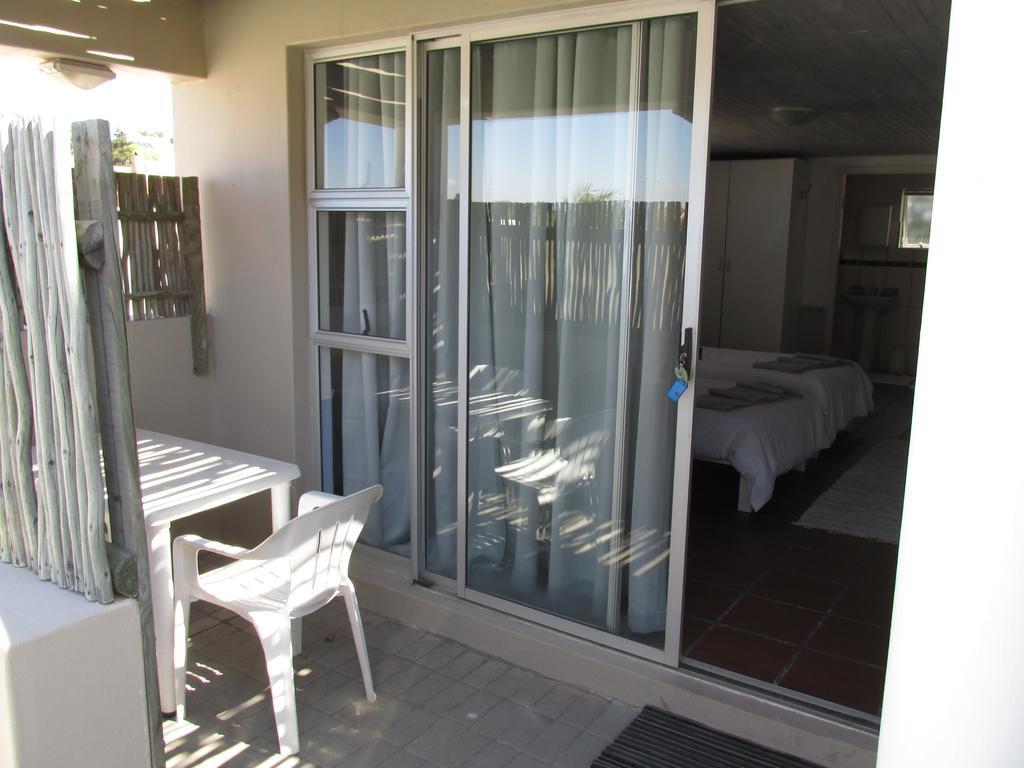 Due South Guest House Langebaan Buitenkant foto