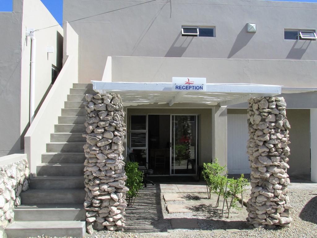 Due South Guest House Langebaan Buitenkant foto