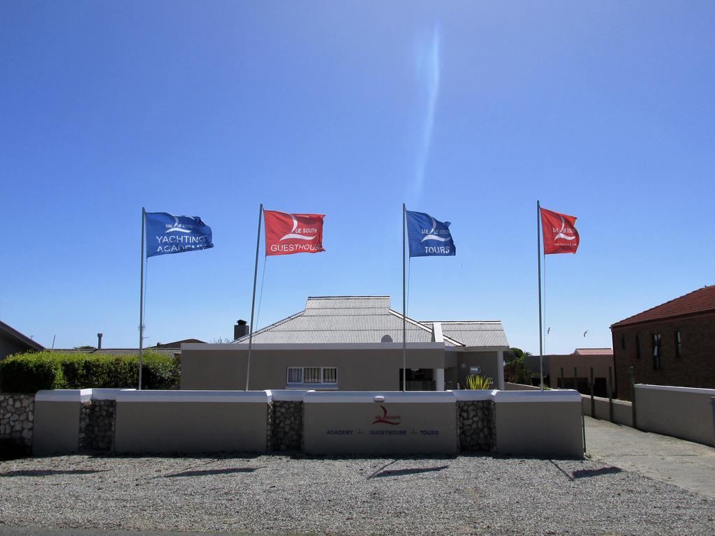 Due South Guest House Langebaan Buitenkant foto