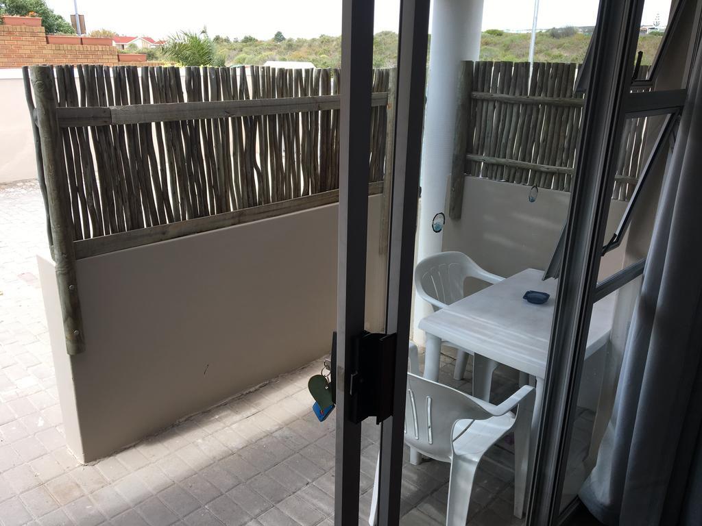 Due South Guest House Langebaan Buitenkant foto