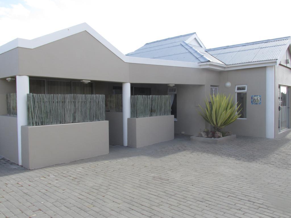 Due South Guest House Langebaan Buitenkant foto