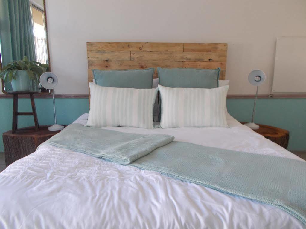 Due South Guest House Langebaan Buitenkant foto